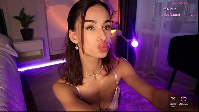 Snapshot of Katherinepinke chatting on 02.03.26 Katherinepinke online show from 02.03.26