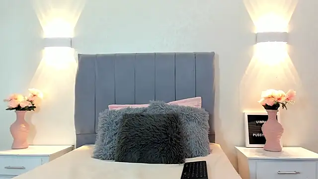 Emiily cooper x online show from 10.10.25