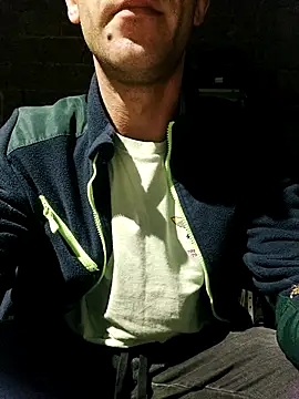 Snapshot of Czarnoksieznik chatting on 11.10.25 Czarnoksieznik online show from 11.10.25