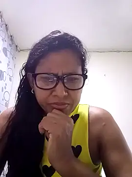 Snapshot of PERLA_BLACK_ chatting on 10.22.25 PERLA BLACK  online show from 10.22.25