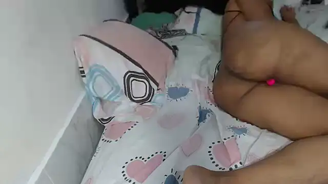 PERLA BLACK  online show from 11.20.25