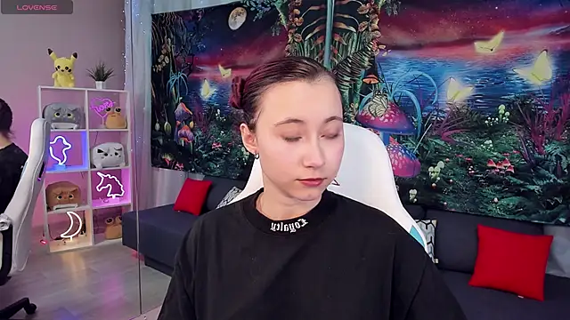 ClaraParks online show from 10.14.25