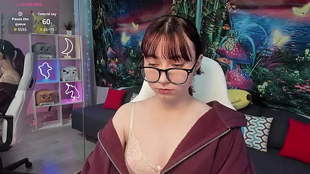 ClaraParks online show from 11.09.25