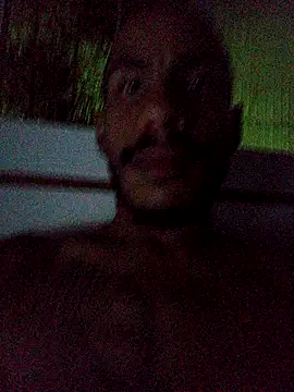 Snapshot of mavambo2 chatting on 11.01.25 mavambo2 online show from 11.01.25