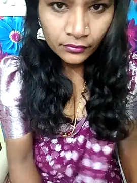 Snapshot of Dharshini_7 chatting on 10.23.25 Dharshini 7 online show from 10.23.25