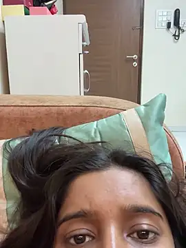 Snapshot of desitease chatting on 10.13.25 desitease online show from 10.13.25