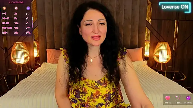 MissRossi online show from 11.20.25