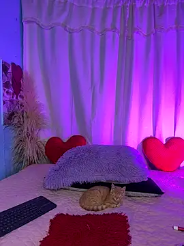 Snapshot of Miaa_rosses3 chatting on 10.15.25 Miaa rosses3 online show from 10.15.25