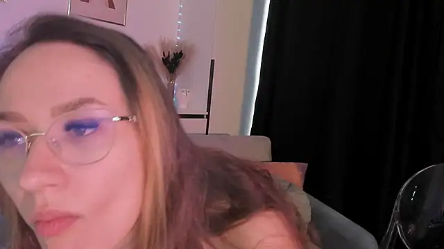 EvaBllake online show from 10.27.25