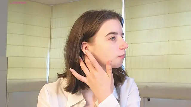 DorisDenmon online show from 09.21.25