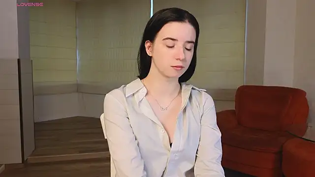 DorisDenmon online show from 10.11.25