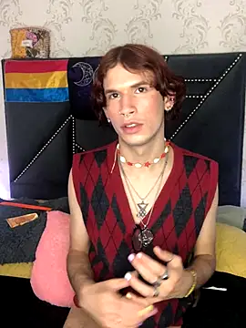 Snapshot of danny_rios20 chatting on 09.19.25 danny rios20 online show from 09.19.25