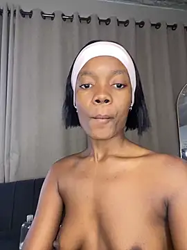 prettydollyy online show from 04.18.26