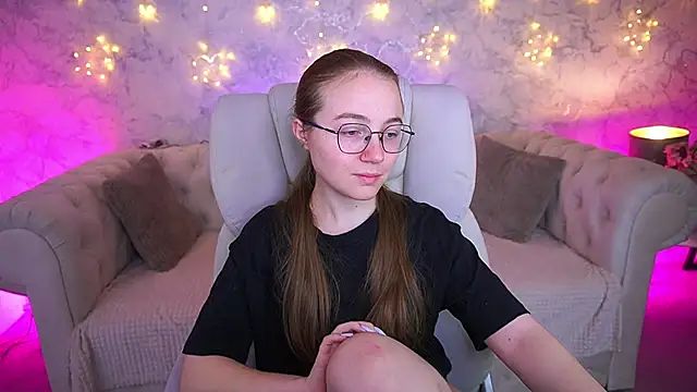 ArrinaWairr online show from 03.18.26