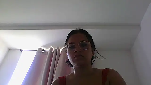 Snapshot of kattaleya_21 chatting on 10.13.25 kattaleya 21 online show from 10.13.25