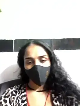 Zoya G online show from 12.18.25