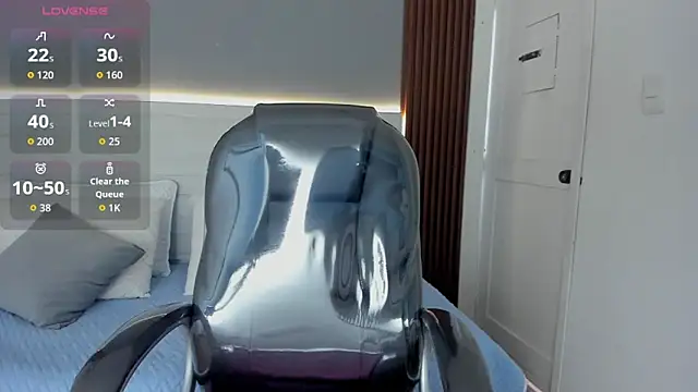 Emmy Meadows online show from 09.29.25