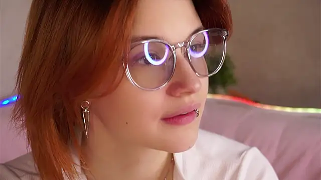 Snapshot of BlytheBenny chatting on 10.13.25 BlytheBenny online show from 10.13.25