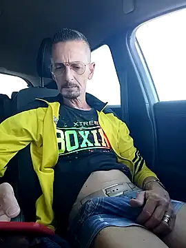 Snapshot of fabius720 chatting on 10.28.25 fabius720 online show from 10.28.25