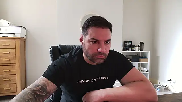 AdrianoMuscle online show from 09.11.25