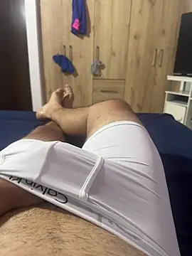 Snapshot of 199190 chatting on 02.14.26 199190 online show from 02.14.26