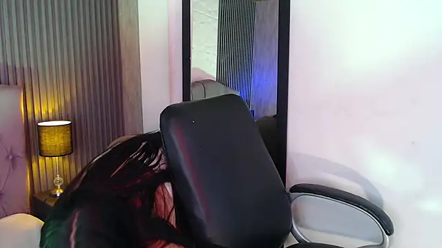 Bonnali lune online show from 01.14.26