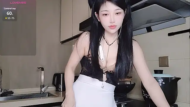 Coco--01 online show from 09.24.25