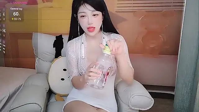 Coco--01 online show from 04.11.26