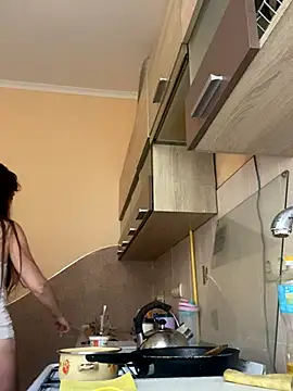 Snapshot of Cute_Erika chatting on 10.11.25 Cute Erika online show from 10.11.25