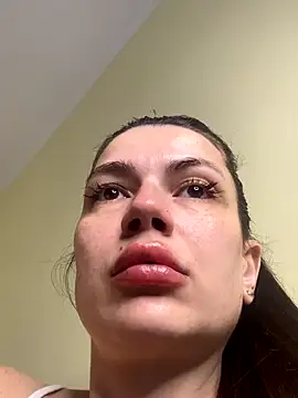 Snapshot of Cute_Erika chatting on 10.26.25 Cute Erika online show from 10.26.25