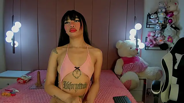 Snapshot of Liah_Marthina chatting on 09.11.25 Liah Marthina online show from 09.11.25