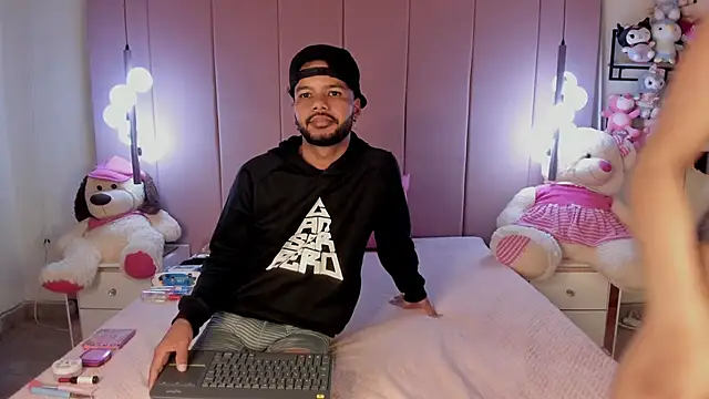 Liah Marthina online show from 11.30.25