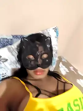 Snapshot of DuCreu chatting on 10.04.25 DuCreu online show from 10.04.25