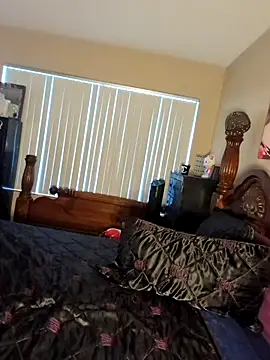 Snapshot of Anna-May97 chatting on 12.03.25 Anna-May97 online show from 12.03.25