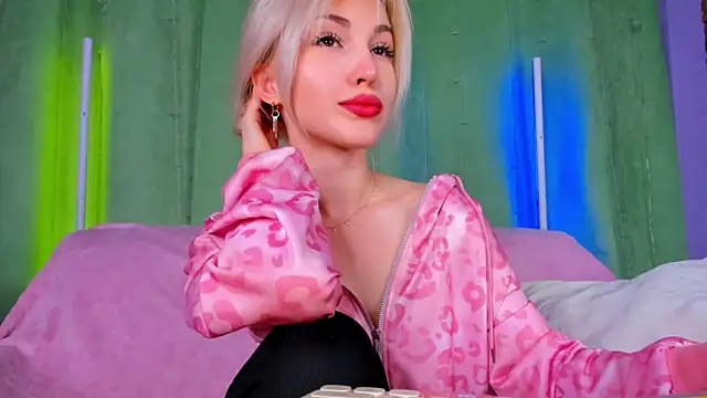 LisaFoxyMe online show from 05.14.26