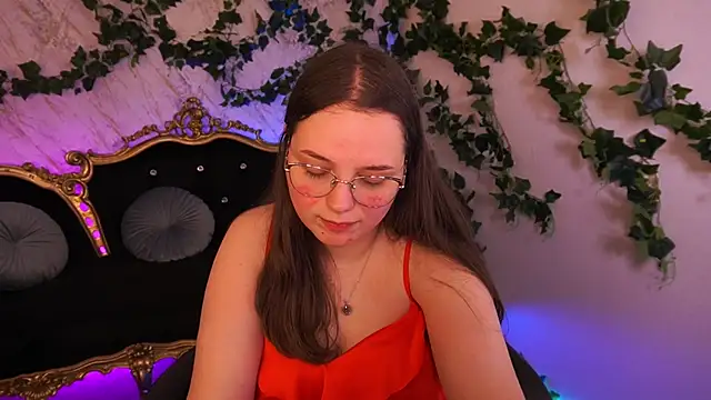 SophieDreamss online show from 10.18.25