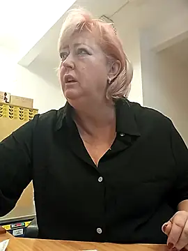 TerezaVelvet online show from 10.13.25