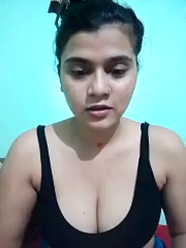 Snapshot of Kavya-Tiwari chatting on 06.03.26 Kavya-Tiwari online show from 06.03.26