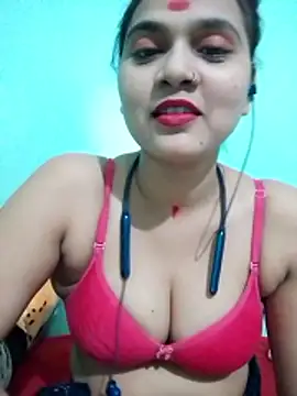 Snapshot of Kavya-Tiwari chatting on 06.16.26 Kavya-Tiwari online show from 06.16.26