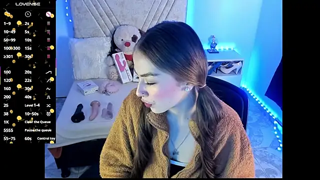 Mia Victoria22 online show from 06.02.26
