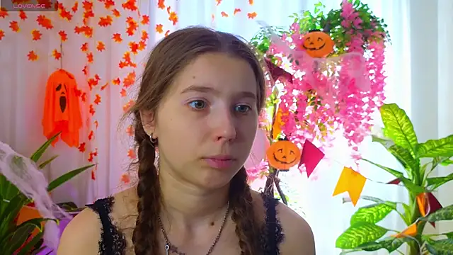 CatherineRichards online show from 10.30.25