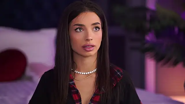 LalaRoze online show from 09.22.25