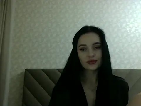 Lulii24 online show from 10.27.25