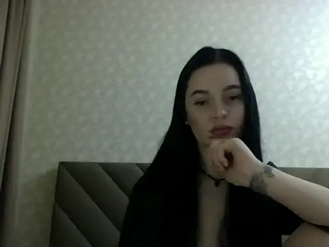 Lulii24 online show from 11.18.25