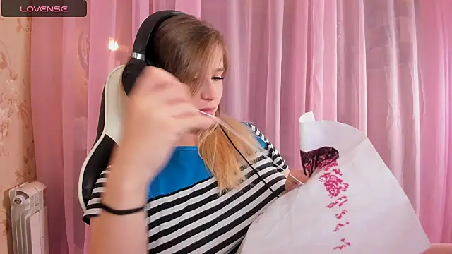 Anabel-Candy online show from 10.19.25