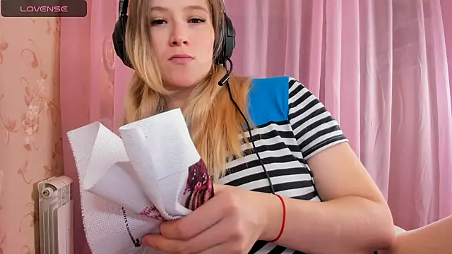 Anabel-Candy online show from 10.22.25