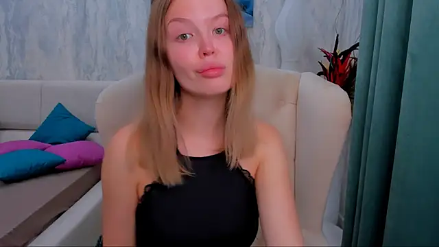 LaurennHill online show from 09.19.25