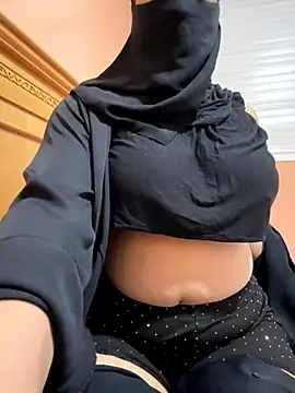  Laiali  online show from 09.24.25