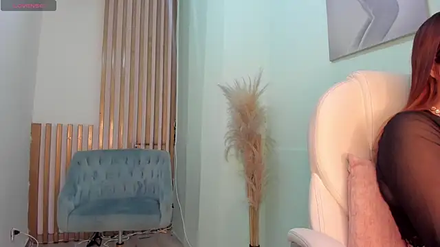 MacarenaRosse online show from 10.11.25