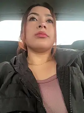 MacarenaRosse online show from 11.03.25